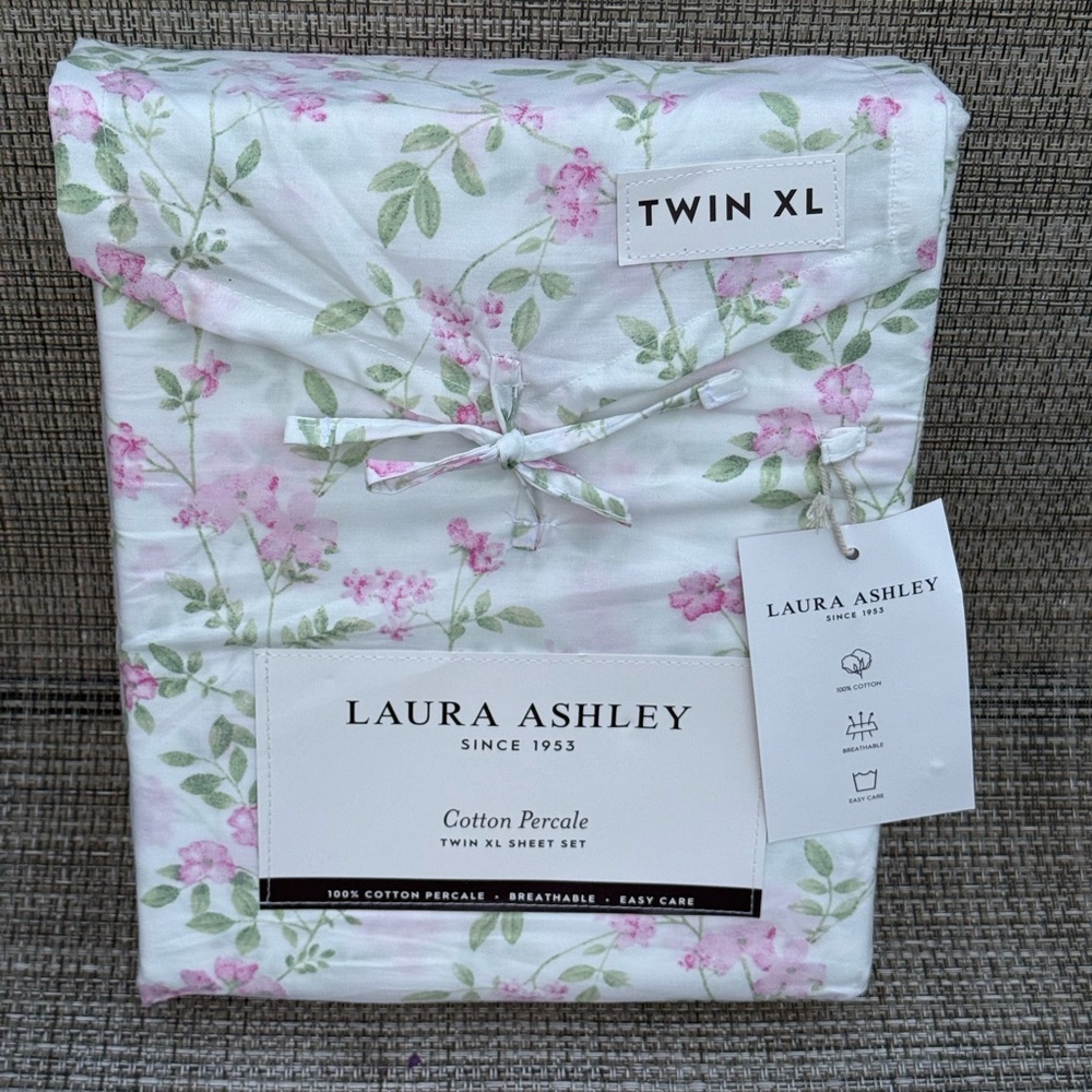 Laura Ashley Fawna Raspberry Green Floral Cotton Percale TWIN XL Sheet Set 3pc - Picture 6 of 10